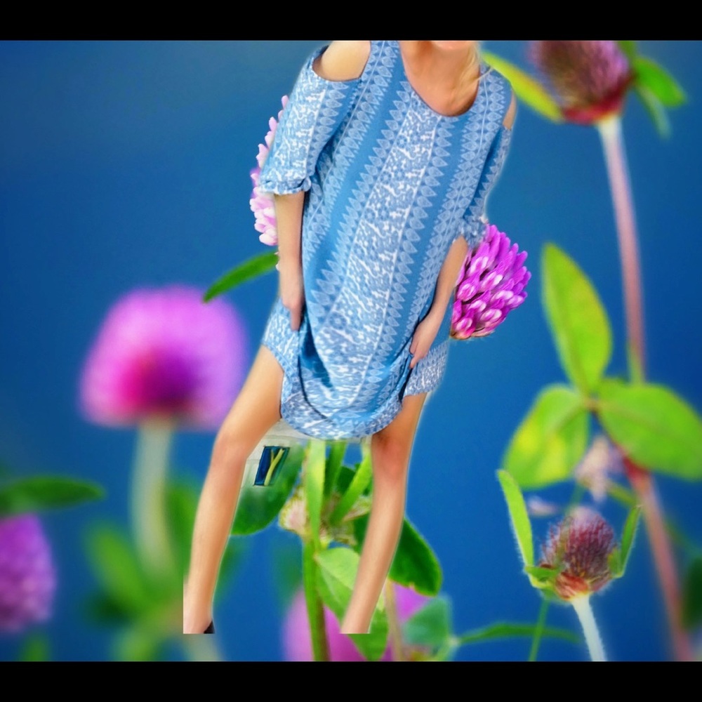 New just in! Gorgeous Luxology dress!